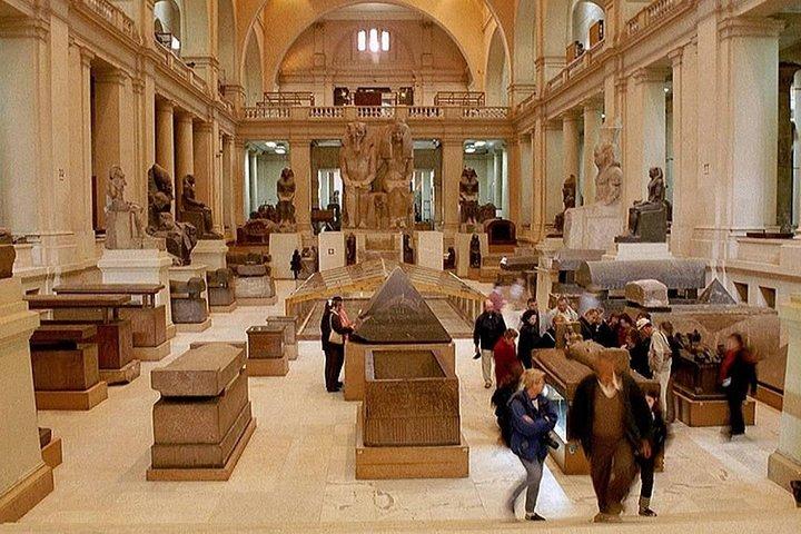 Guided Half Day Tour to Egyptian Museum in Cairo