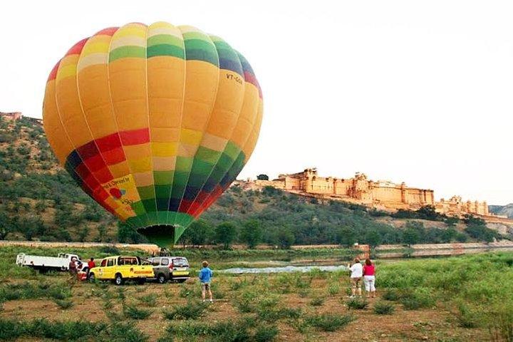 Jaipur's Balloon Safari - Fly Over the Pink City
