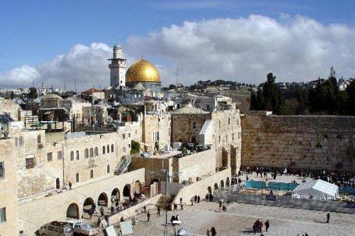 Jerusalem Half Day Tour: Holy Sepulchre and Western Wall