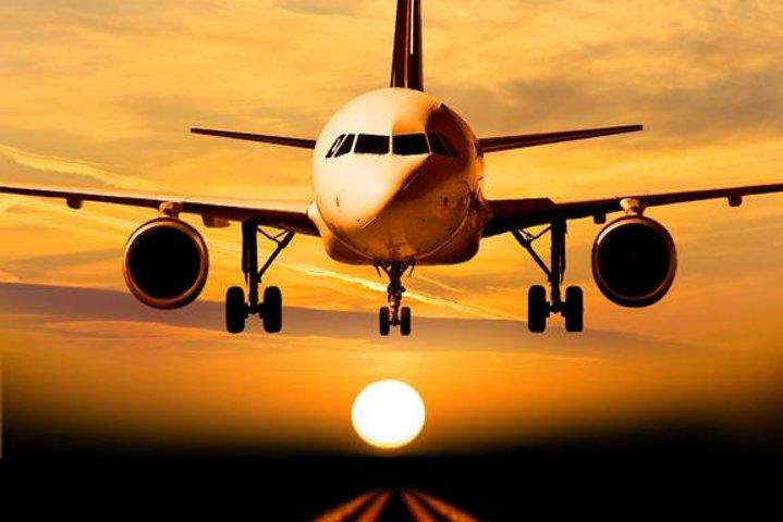 Private or Shuttle: Belize Airport or water taxi to San Ignacio Town