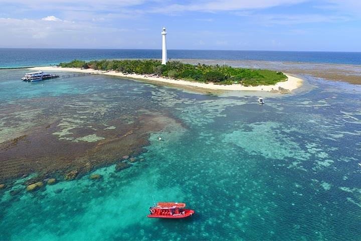 Amedee Island and Outer Reef Half-Day Private Water Taxi Tour from Noumea