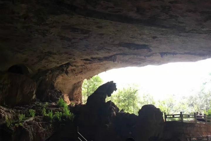 Private Day Tour of Jiuxiang Cave from Yunnan