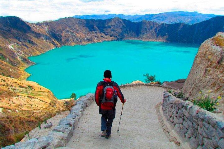 2-Day Tour of Cotopaxi Volcano and Quilotoa Lagoon with hotel