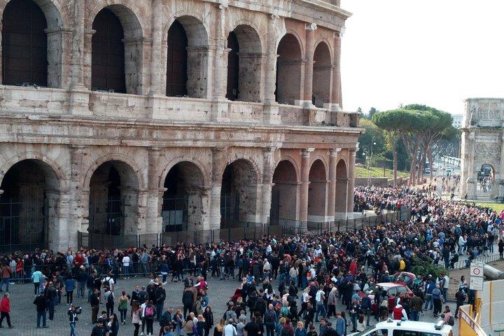 Civitavecchia Cruise Port Shore Excursion: Fullday Rome Including Skip-The-Line Vatican Museums and Colosseum