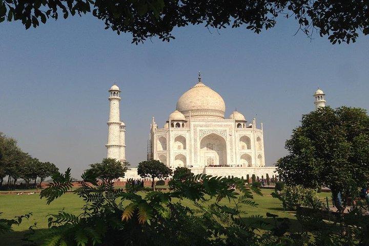 Private Transfer From Jaipur to Agra including Fatehpur Sikri