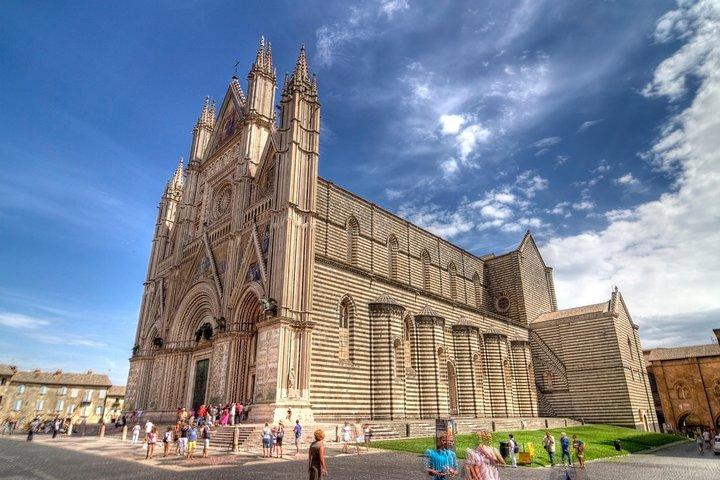 Private 10-Hour Tour of Orvieto & Assisi from Rome with Hotel Pick up