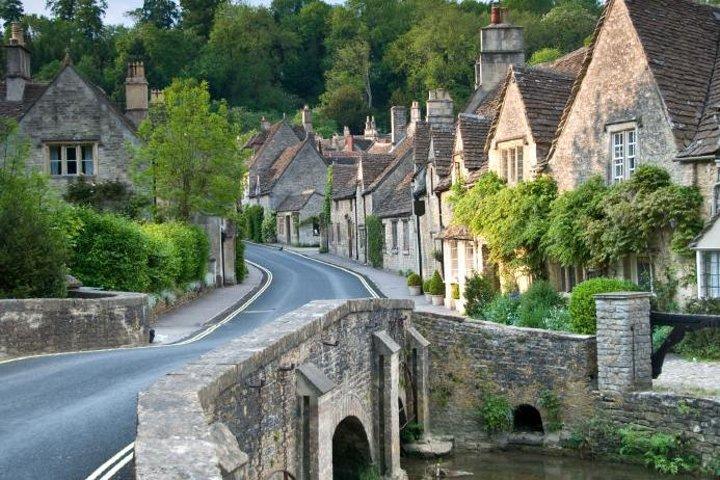 Cotswolds Tour from London with Lunch
