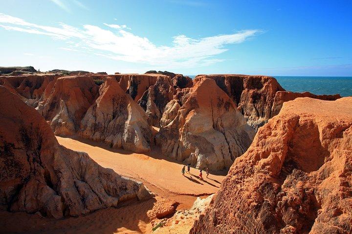 The colorful sands of Morro Branco beach - Full Day Tour