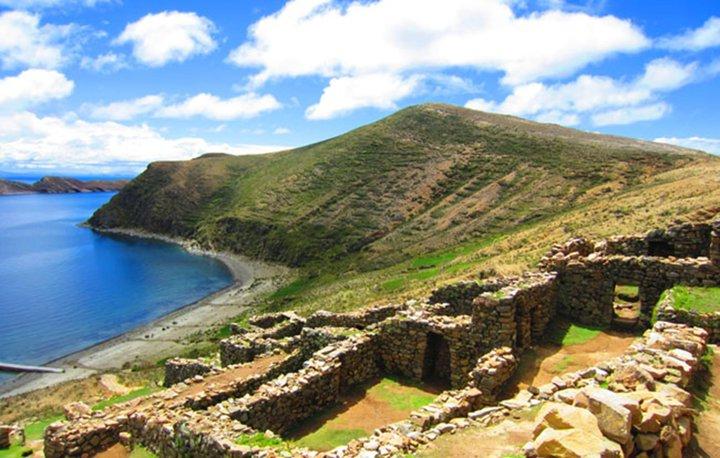 Full Day Tour to Sun Island in Copacabana from Puno