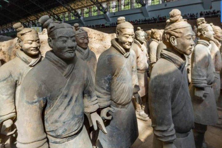Private Xi'an Day Tour: Terracotta Army&Optional City Attractions