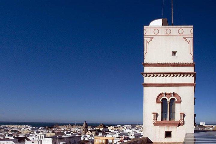 Private Walking Tour of Cadiz: includes Tavira Tower