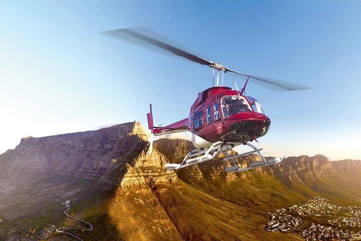 Cape Town Hopper Helicopter Tour with Champagne