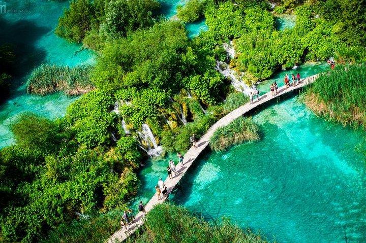 Plitvice lakes self guided tour with prebooked tickets 