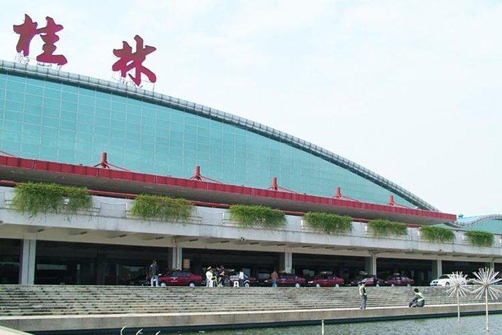Private Arrival Transfer: Guilin International Airport (KWL) to Downtown Hotel