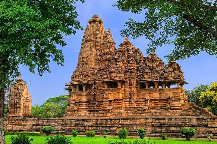 Private Day Tour to Khajuraho from Orchha