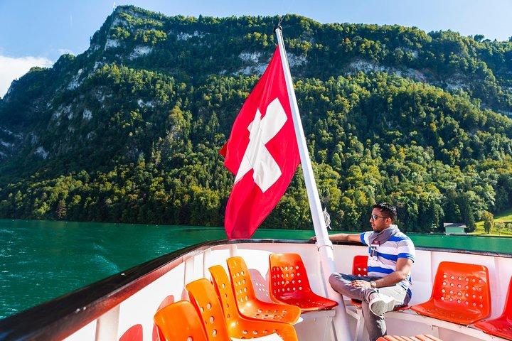 Lucerne Walking & Boat Tour: The Best Swiss Experience