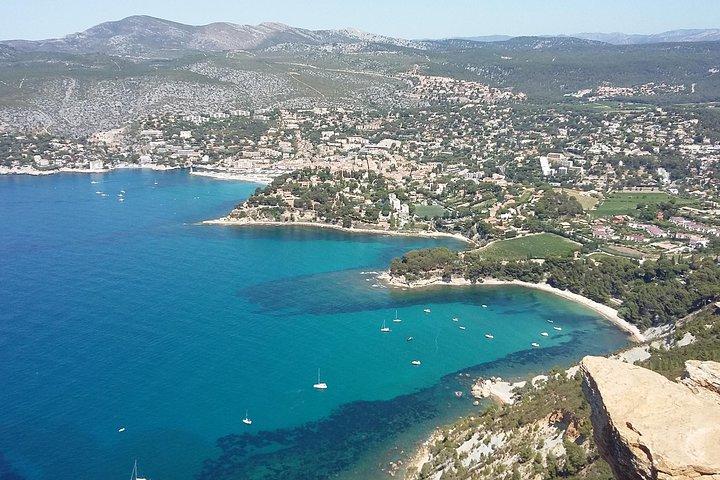 Full-Day Private Toulon Shore Excursion: Aix-en-Provence, Cassis, Calanques