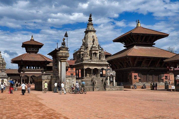 Bhaktapur and Nagarkot Day Tour From Kathmandu