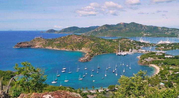 Antigua: The True Antiguan Experience with Lunch & Beverages