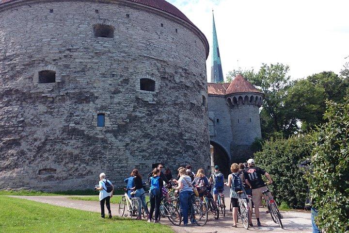 Tallinn Bicycle Sightseeing Tour