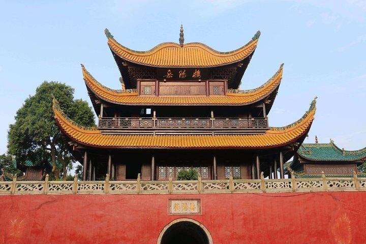 Private Day Tour to Dongting Lake, Yueyang Tower from Changsha