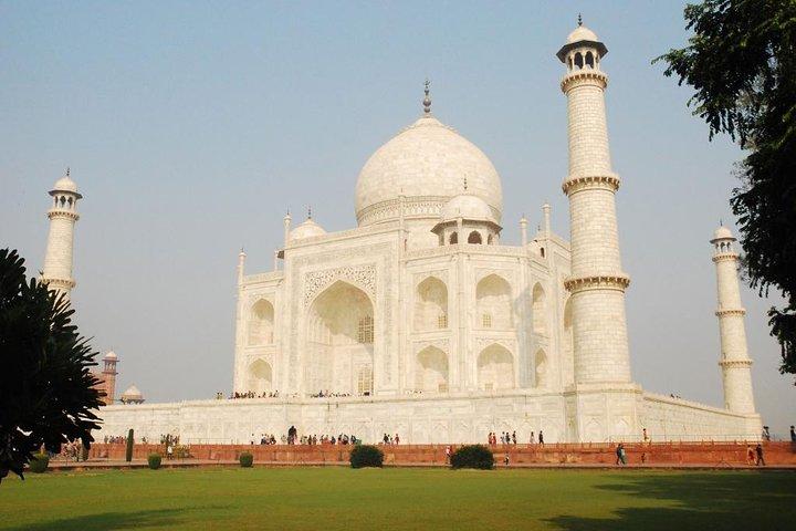 Private Sunrise Taj Mahal Tour from Delhi