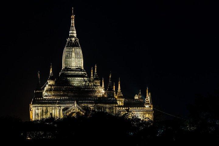 Bagan temples & food by night