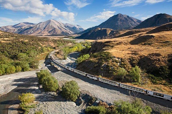 TranzAlpine Train, Arthur's Pass and Castle Hill Day Trip