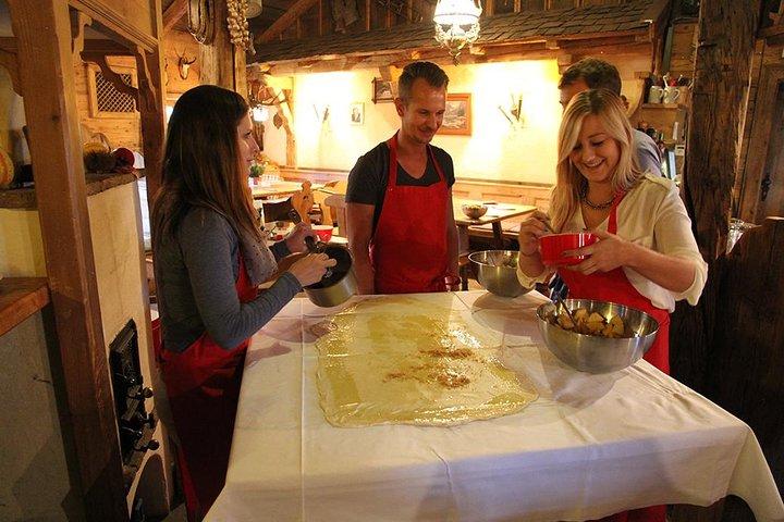 Austrian Apple Strudel Cooking Class including Lunch in Salzburg