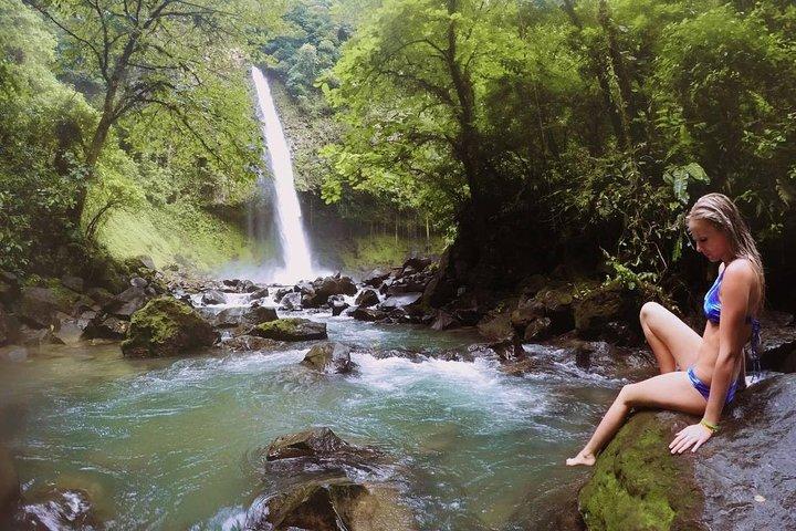 Arenal Volcano, La Fortuna Waterfall, Hot Springs Full Day Tour