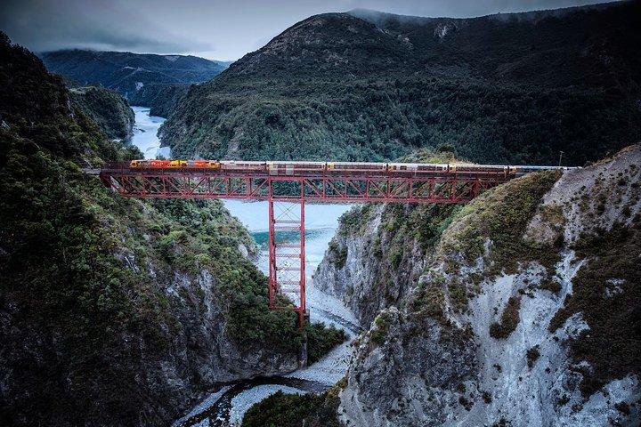 Arthur's Pass and TranzAlpine Train Day Tour from Christchurch