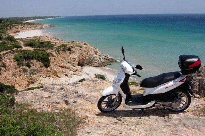 Cagliari: Hidden Coves by Scooter from Chia