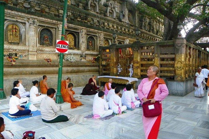 Explore Bodhgaya - Lord Buddha's Enlightenment Place With Lunch
