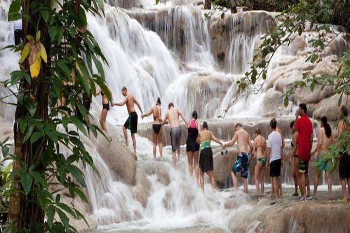 Dunn's River Falls and Blue Hole Combo Tour From Ocho Rios & Runaway Bay 