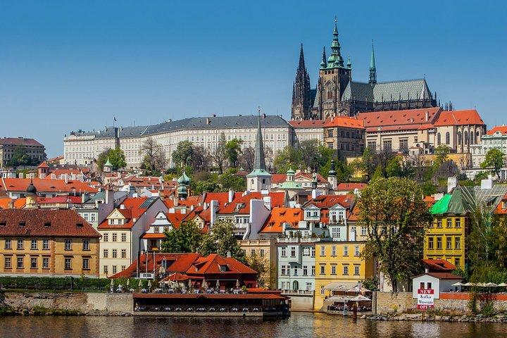 Full-Day Private Trip from Bratislava to Prague