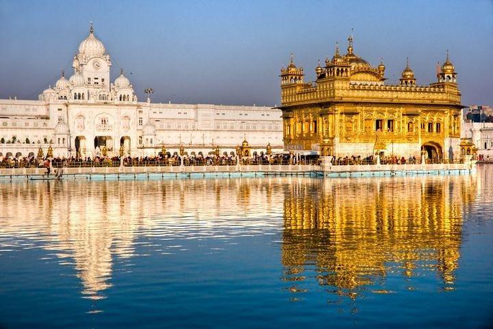 Private Full-Day City Tour of Amritsar visit Golden Temple with Wagah Border