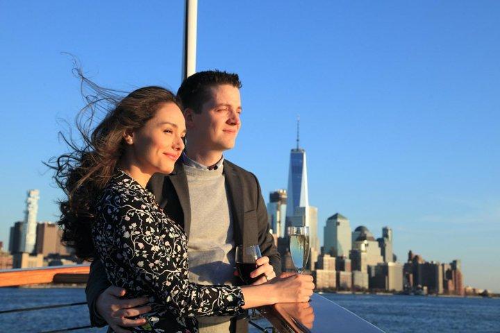 New York City Sunset Cruise on a Yacht 