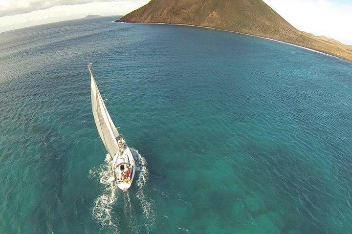 Private Boat Tour to Lobos Island from Corralejo