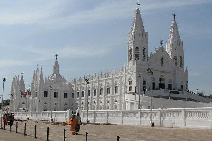 Tour of Basilica of Our Lady of Good Health in Velankanni from Thanjavur
