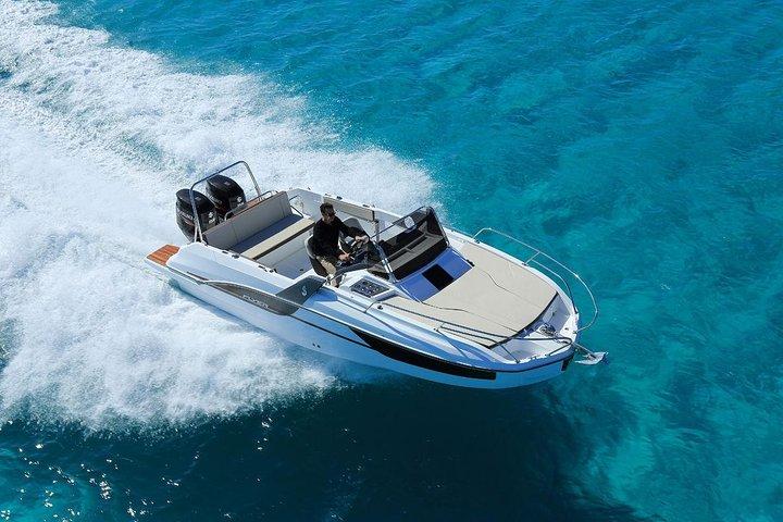 Private Customised Boat Tour With Speed Boat