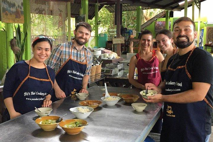 Ya Thai Cookery School Class in Krabi