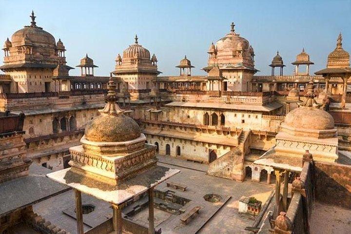 Excursion To Orchha & Jhansi From Khajuraho With Lunch