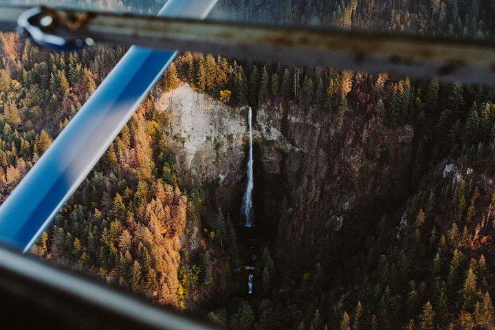 Air Tour of Multnomah Falls & Columbia Gorge from Portland