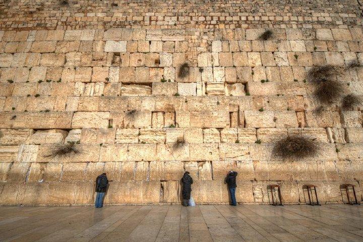 Jerusalem Half-Day Tour from Tel Aviv: Holy Sepulchre and Western Wall