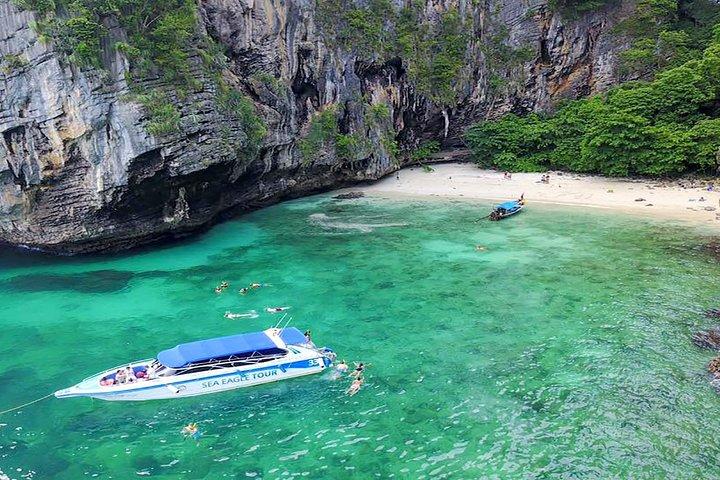 Phi Phi Island Speed Boat Adventure by Sea Eagle Tour from Krabi