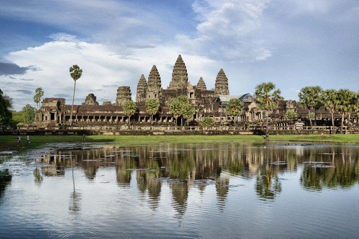 1-Day Amazing Angkor Wat Tour with Sunset & All Interesting Major Temples