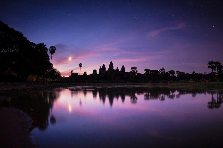 1-Day Amazing Angkor Wat Tour with Sunrise & All Interesting Major Temples
