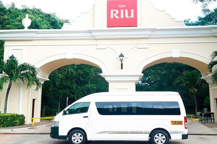 Private Transfer from Liberia Airport to RIU Guanacaste Hotel