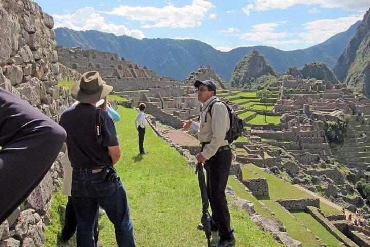 2.5hr Guided Tour of Machu Picchu with top-rated Private Guide