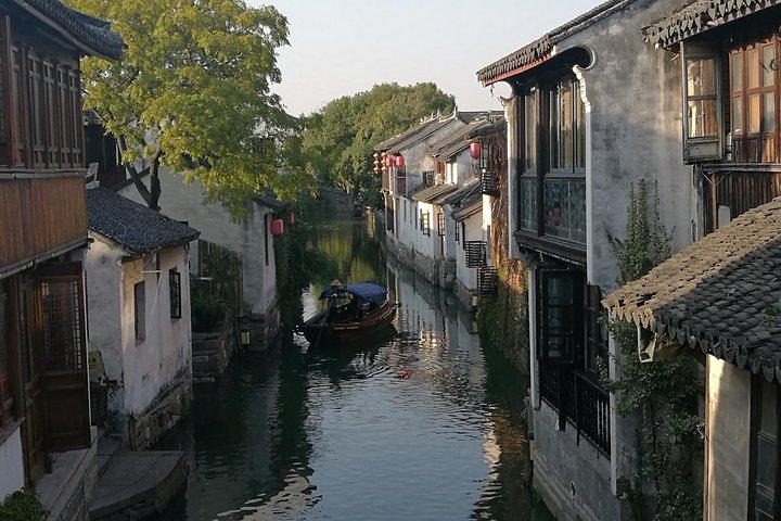 Suzhou and Zhouzhuang Water Village Private Day Tour with Lunch